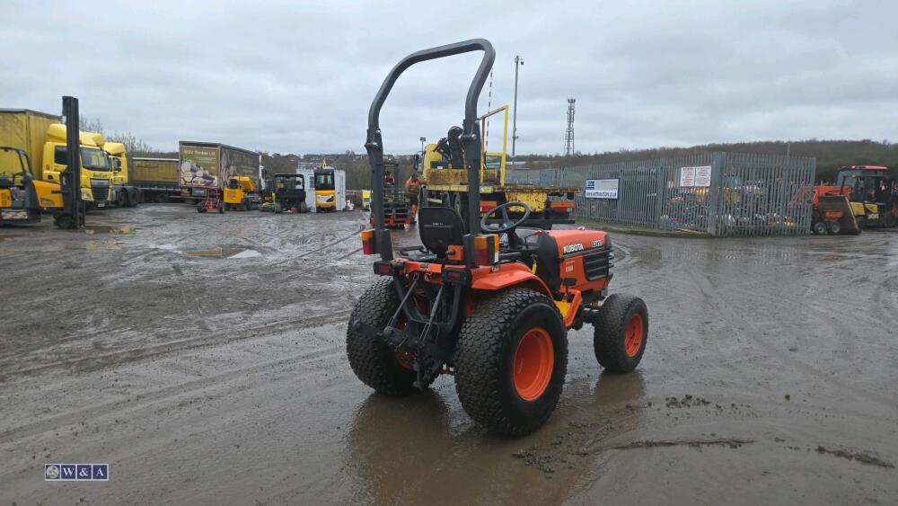 KUBOTA B2410HST 4wd hydrostatic compact tractor (s/n 80145) | Day 1 ...