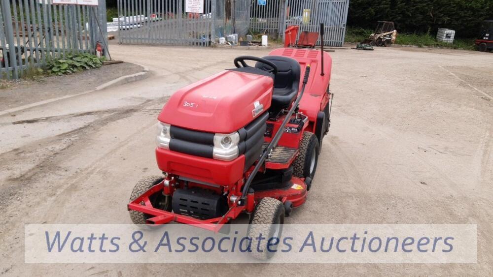 Westwood s1300 grass discount collector