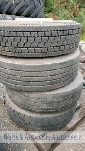 Pallet of 4 x tyres (315/80/22.5)