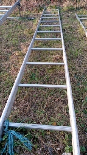 Aluminium ladder