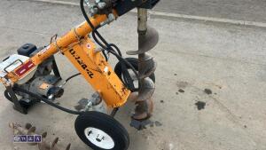 COMPAC PHD Honda petrol hydraulic post hole borer c/w 3 x augers & 1 x extension (s/n 2964) - 15
