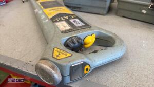 RADIO DETECTION eCAT4+ cable locator & 2 x GENNY4 signal generators (3387563) (3387561) (3436662) - 4