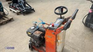 HUSQVARNA FS400LV petrol road saw c/w dust suppression bottle (3416272) - 7