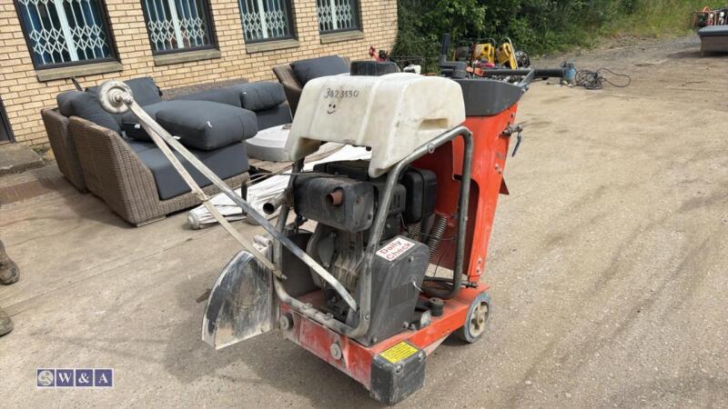 HUSQVARNA petrol road saw c/w dust suppression bottle (3423330)