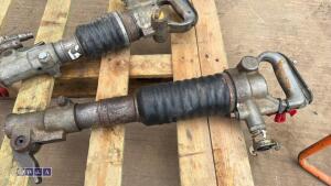 2 x pneumatic picks (490)(124) - 3