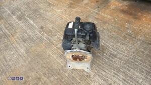Petrol engine (3182683) - 4
