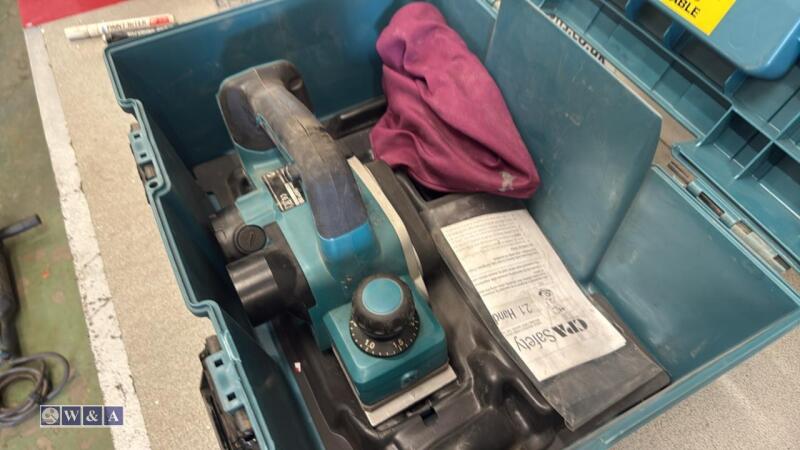 MAKITA DKP180 18v planer c/w case (3177360)