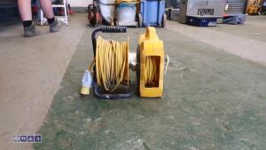 2 x 110v extension leads