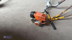 STIHL FS130 petrol strimmer - 2