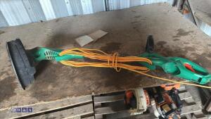 BLACK & DECKER 240v strimmer