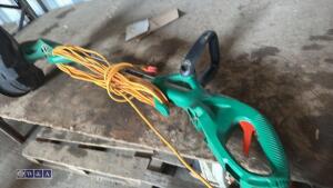 BLACK & DECKER 240v strimmer - 3
