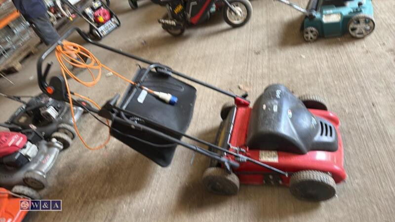 240v scarifier c/w collection box