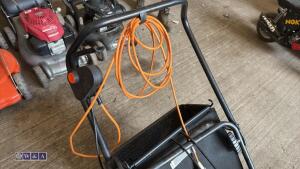 240v scarifier c/w collection box - 4