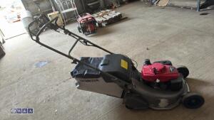 HONDA HRD530 petrol rotary mower c/w collection box - 3