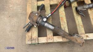 Hydraulic breaker (3441765) - 3