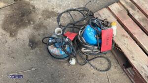 2 x submersible pumps (3416028)(3260024) - 2