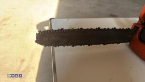 HUSQVARNA 40 petrol chainsaw - 3