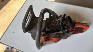 HUSQVARNA 560 petrol chainsaw (no bar) - 2