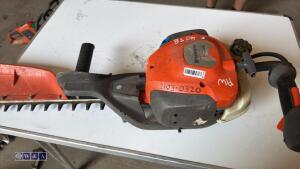 HUSQVARNA 522 petrol hedge cutter - 5