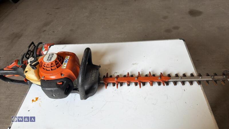 STIHL HS82RC petrol hedge cutter