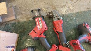 Box of MILWAUKEE 18v cordless hand tools (36) - 3