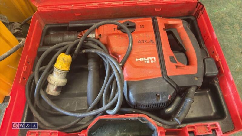 HILTI TE60-ATC 110v breaker c/w case
