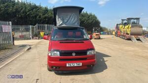 1999 VOLKSWAGEN TRANSPORTER campervan c/w diesel night heater, fridge, gas hob, sink, mains hook up, front passenger seat swivel chair, pop up roof rack & roll bed (T672 TWX)(MoT 31st May 2027)(V5, MoT & folder of history in office) - 7