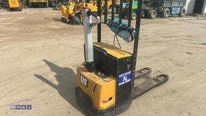 2015 CATERPILLAR NPP20N2 battery pallet truck c/w charger (s/n RTB03A) - 9