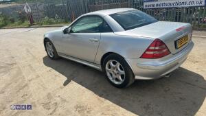 2001 MERCEDES-BENZ SLK200 KOMPRESSOR 6-speed manual petrol convertible car, full leather (Y869 RDB)(V5 in office) - 3