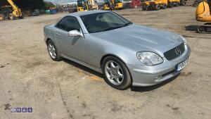 2001 MERCEDES-BENZ SLK200 KOMPRESSOR 6-speed manual petrol convertible car, full leather (Y869 RDB)(V5 in office) - 7