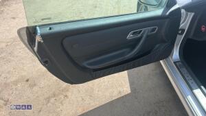 2001 MERCEDES-BENZ SLK200 KOMPRESSOR 6-speed manual petrol convertible car, full leather (Y869 RDB)(V5 in office) - 13