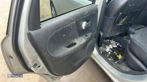 2010 NISSAN NOTE 1.6 4-speed automatic petrol car (LL10 RYP)(CATEGORY N INSURANCE LOSS) - 12