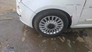 2010 FIAT 500 LOUNGE 5-speed manual petrol 3-door hatchback car (GY10 UPK)(V5 in office) - 9