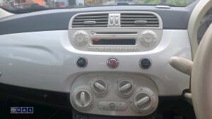 2010 FIAT 500 LOUNGE 5-speed manual petrol 3-door hatchback car (GY10 UPK)(V5 in office) - 20