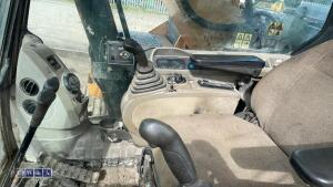 2011 CASE CX21B steel tracked excavator with bucket, Q/hitch & piped - 29