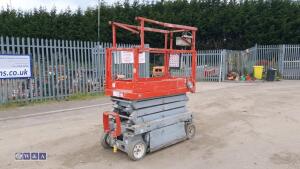 2012 SKYJACK SJ111 3219 battery driven scissor lift (s/n 32640789)