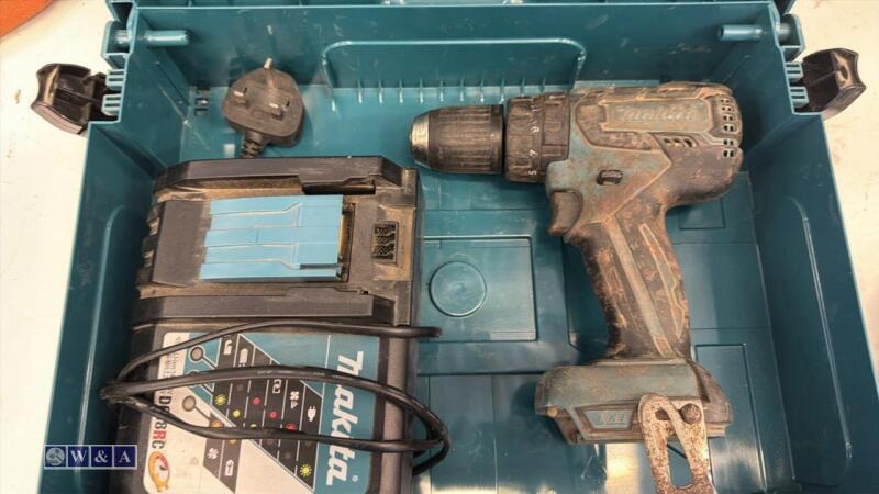 MAKITA DHP459 18v drill c/w charger & case