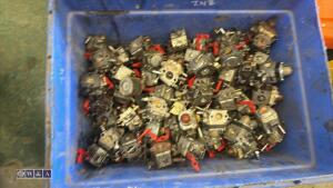 Box of WACKER NEUSON BH55 carburettors - 2