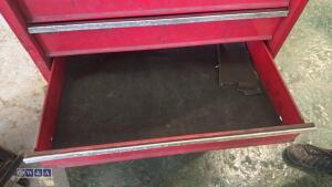 2 x tool cabinets c/w contents - 10