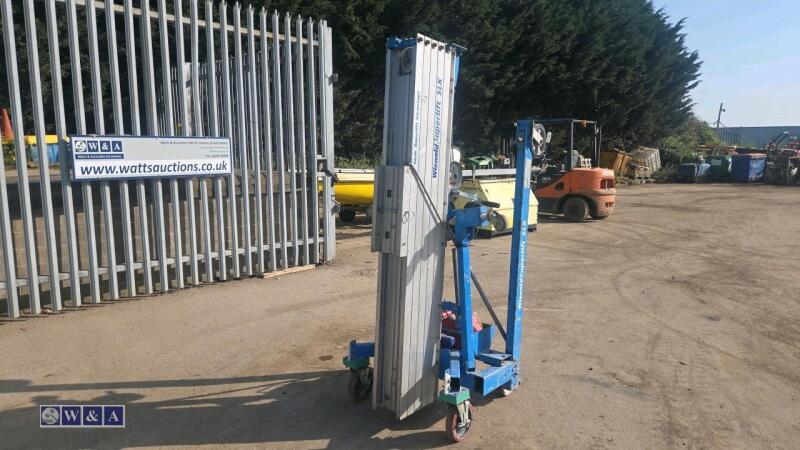GENIE SLA25 material hoist (3103790)