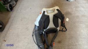 STIHL BR600 petrol back pack blower - 4