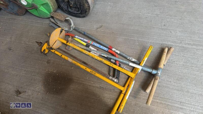 Quantity of manual post hole borers