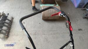 HYUNDAI petrol pedestrian motorised patio cleaner - 5