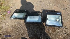 3 x floodlights - 2
