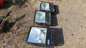 3 x floodlights - 4