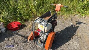 BELLE petrol floor saw