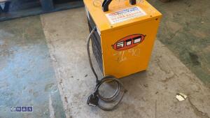 MASTER 240v cube heater - 2