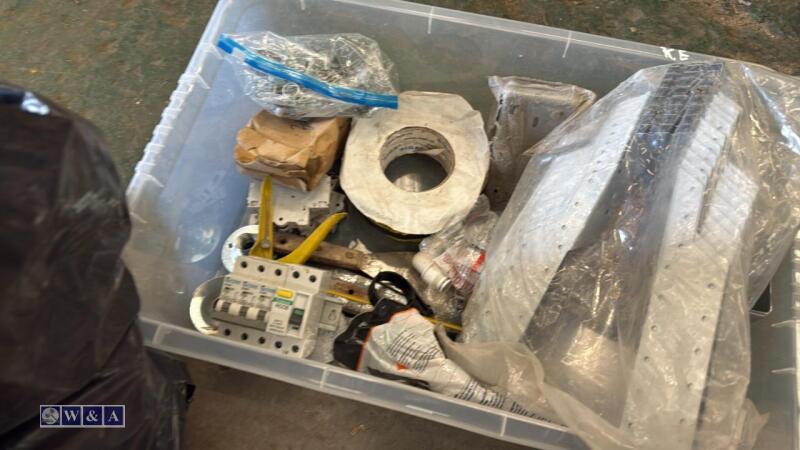 Box of electrical items