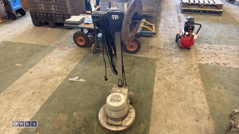 NUMATIC NU 240v speed floor scrubber / cleaner