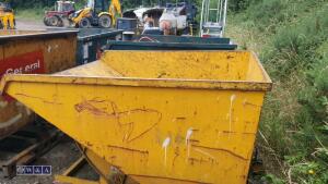 Forklift tipping skip - 3